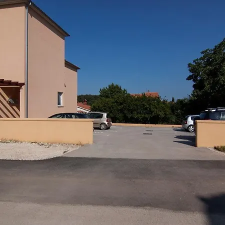 Apartment In Pula/Istrien 11082